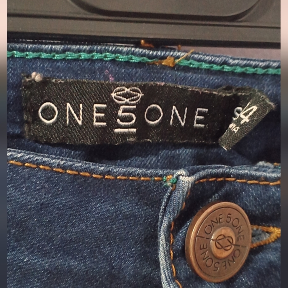 Embroidered Floral Women's Jeans - Picture 2 of 12